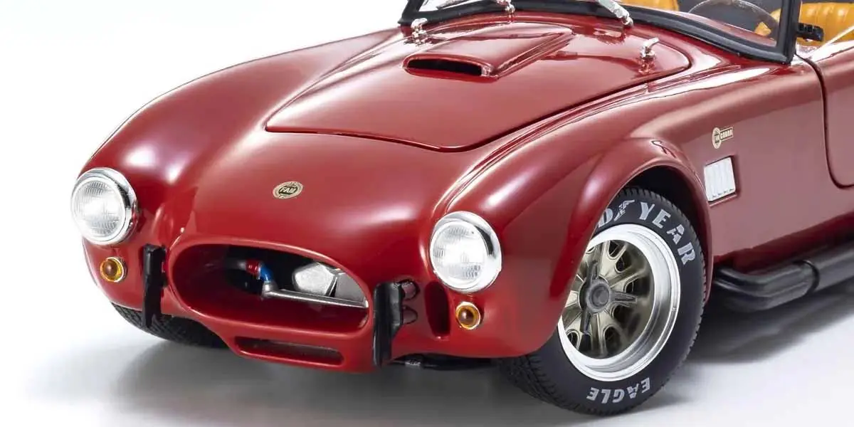 Kyosho 1:18 Shelby Cobra 427 s/C Spider 1962 Red – view 5