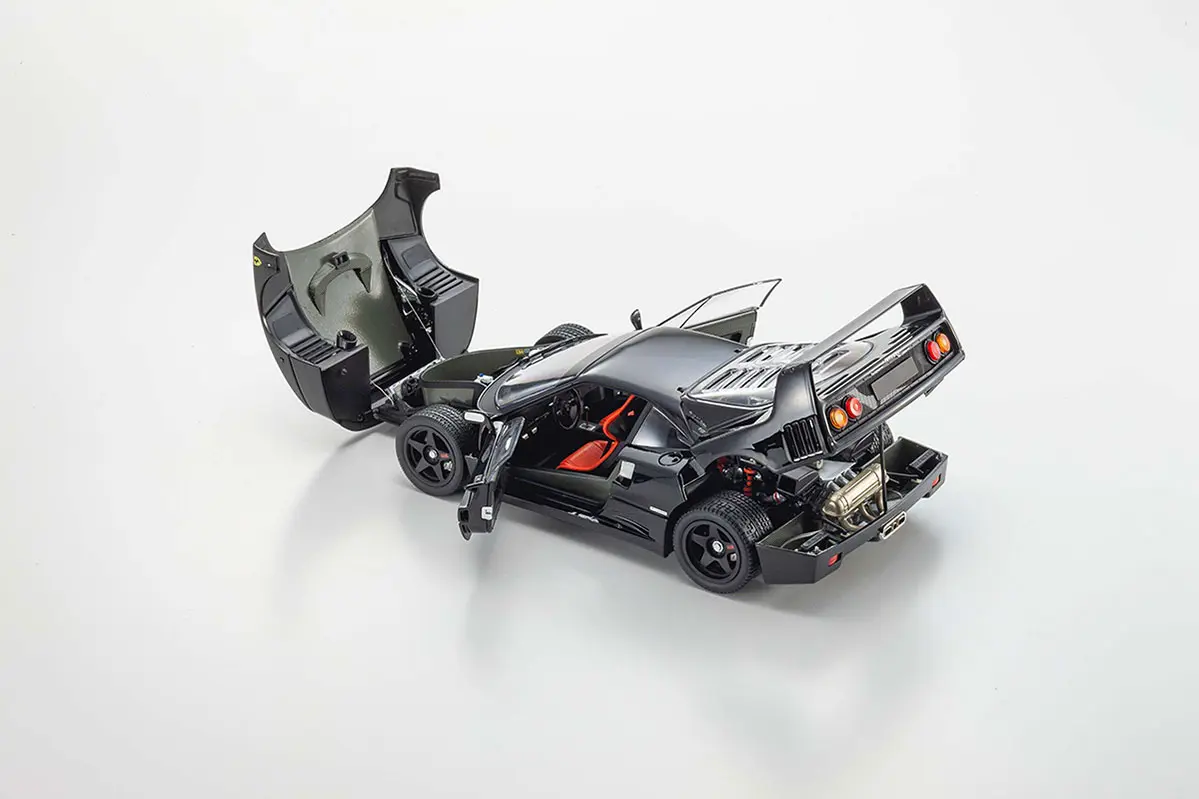 Kyosho 1:18 Ferrari F40 Black 1987 Die-Cast Collection – view 3