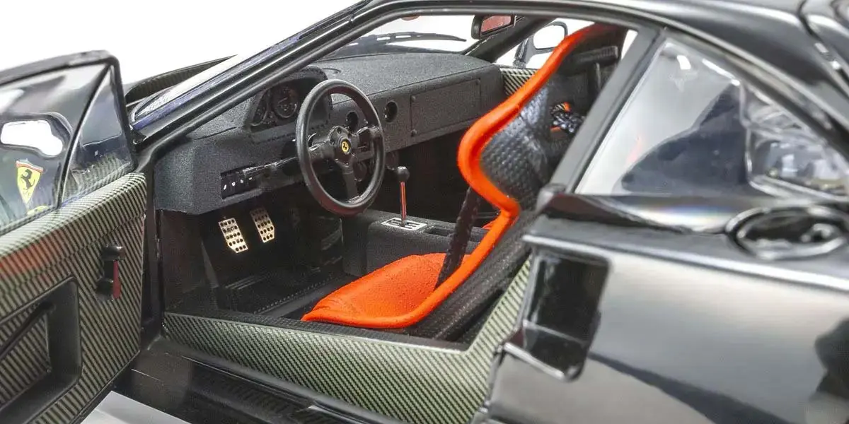 Kyosho 1:18 Ferrari F40 Black 1987 Die-Cast Collection – view 10
