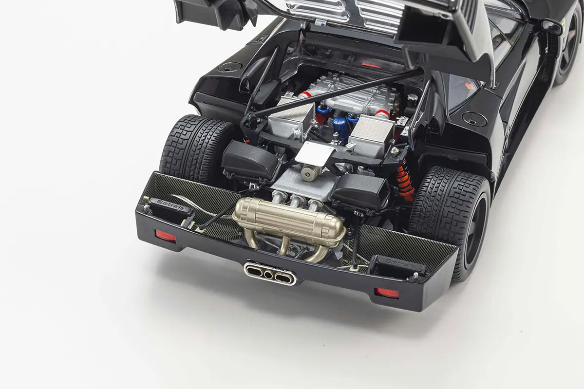 Kyosho 1:18 Ferrari F40 Black 1987 Die-Cast Collection – view 12