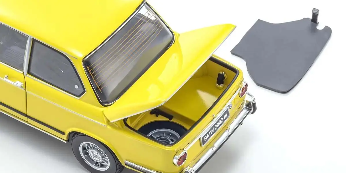 Kyosho 1:18 BMW 2002 Tii 1972 Yellow – view 7