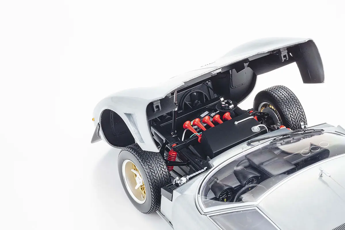 Kyosho 1:12 Lamborghini Miura SVR 1970 Polished Limited – view 3