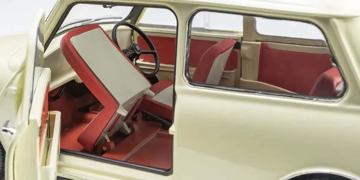 Kyosho 1:18 Morris Mini Minor Old English White – view 5