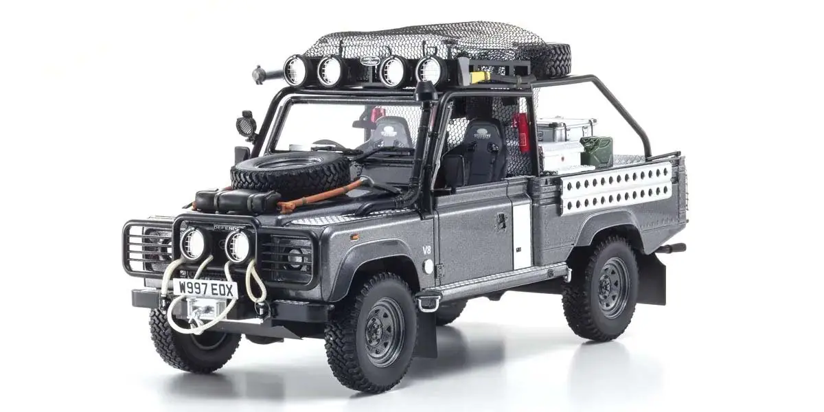 Kyosho 1:18 Resin Land Rover Defender 2001 Tomb Raider Edition – view 9