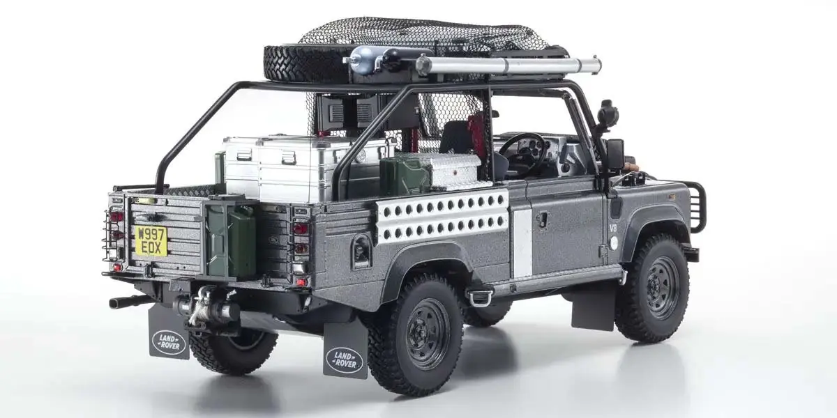 Kyosho 1:18 Resin Land Rover Defender 2001 Tomb Raider Edition – view 10
