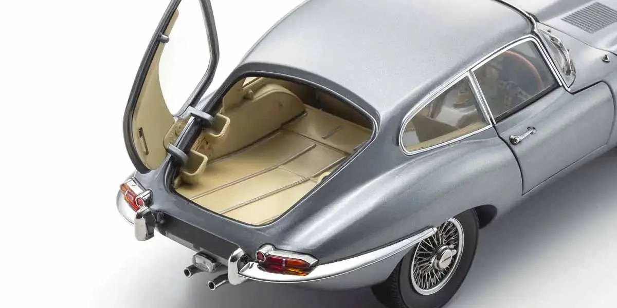Kyosho 1:18 Jaguar E-Type 3.8L Coupe MK1 1961 Gun Metal – view 7