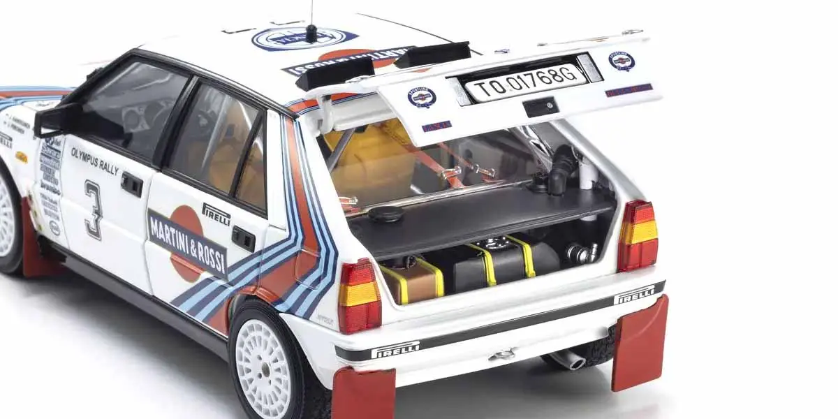 Kyosho 1:18 Lancia Delta HF 4WD Olympus Rally 1987 Martini Rossi Nr.3 – view 4
