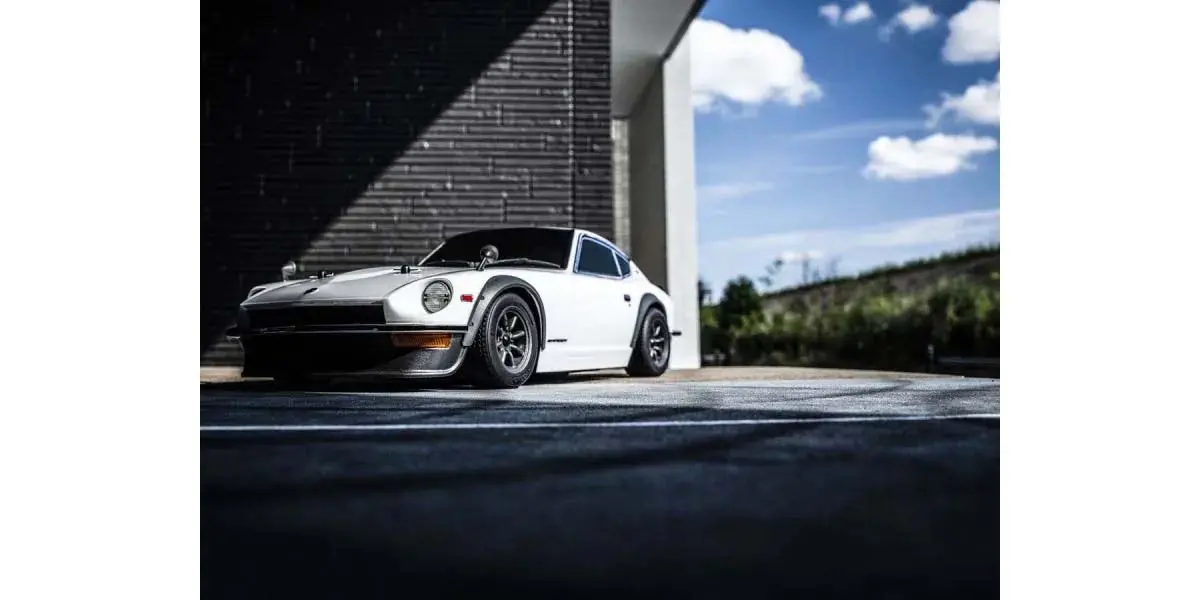Kyosho Fazer Fz02 Datsun 240z 1971 Tuned Ver. White 1:10 Readyset – RC Car – view 11