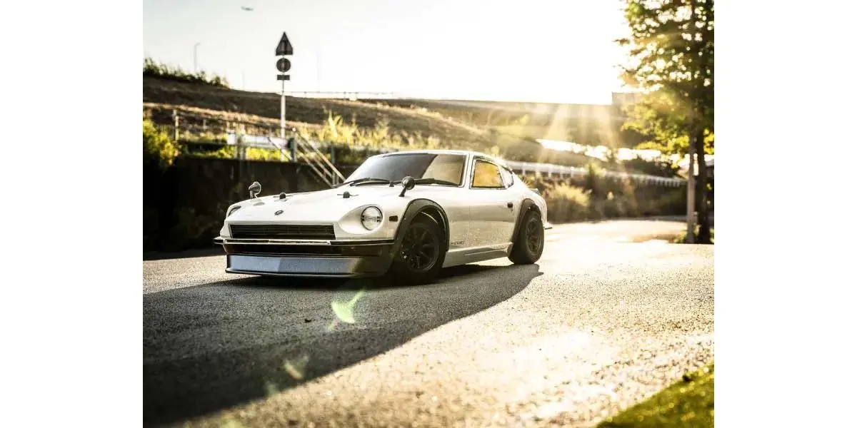 Kyosho Fazer Fz02 Datsun 240z 1971 Tuned Ver. White 1:10 Readyset – RC Car – view 7