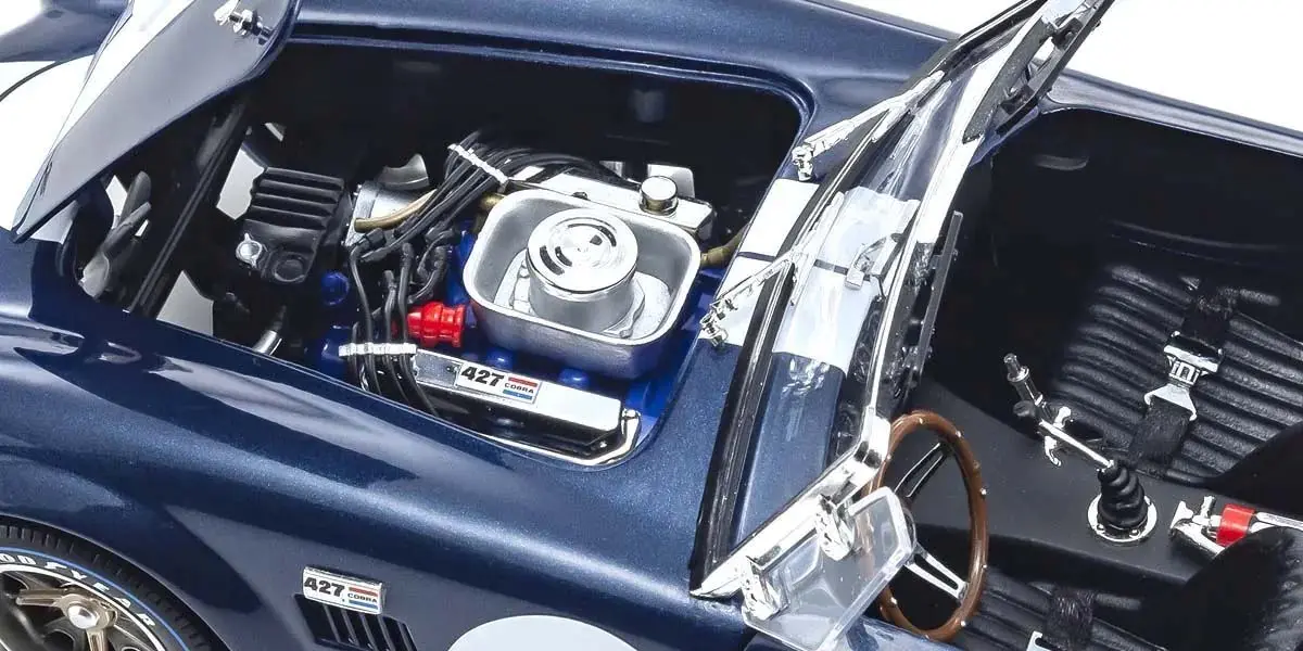 Kyosho 1:18 Shelby Cobra 427 S/C Spider 1962 Dark Blue-White – view 7