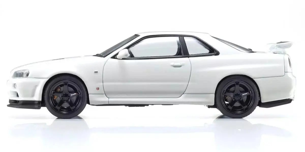Kyosho 1:43 Nissan Skyline R34 GT-R v-Spec II White Pearl – view 3
