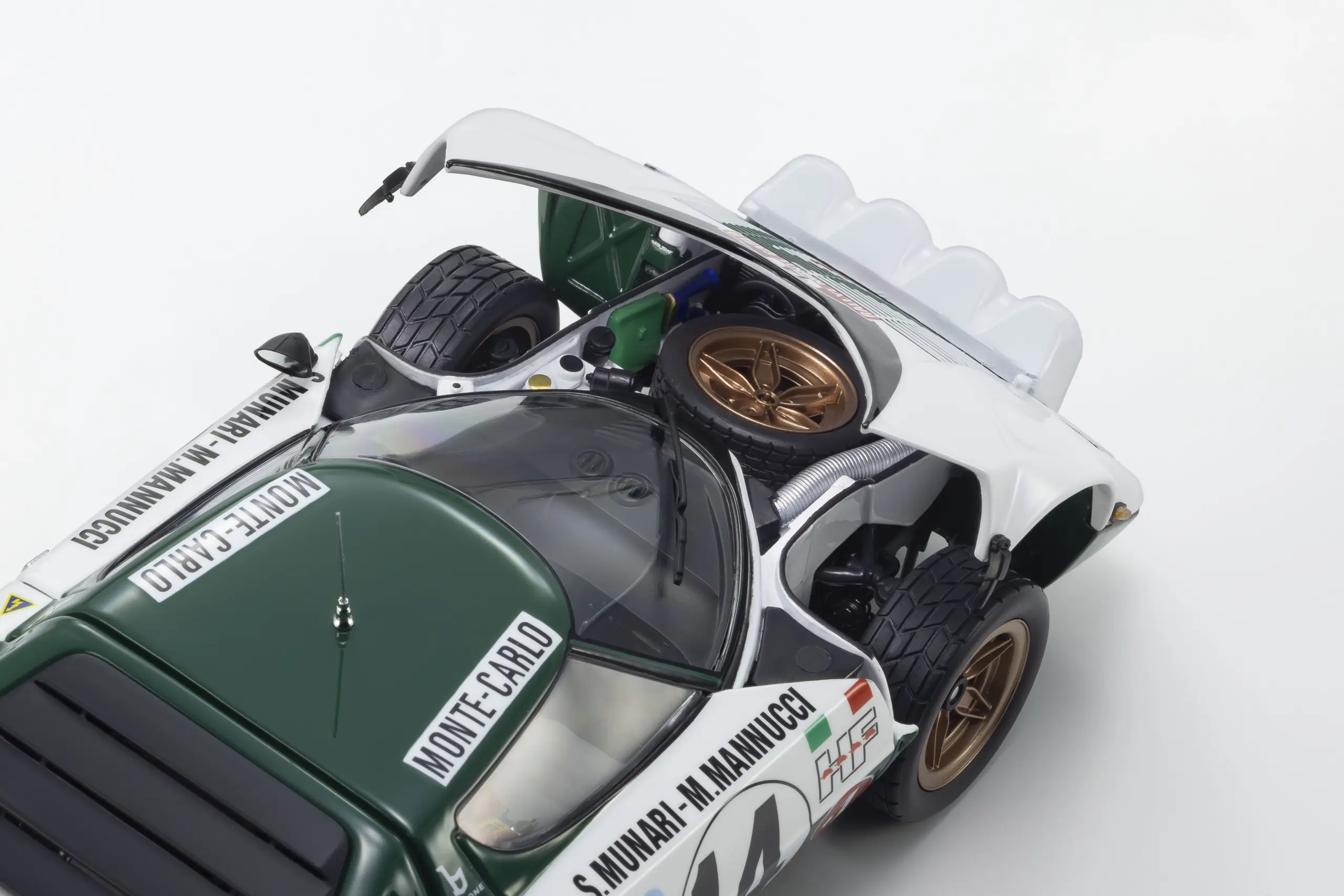 Kyosho 1:18 Lancia Stratos HF S.Munari Winner Monte Carlo 1975 Nr.14 – view 3