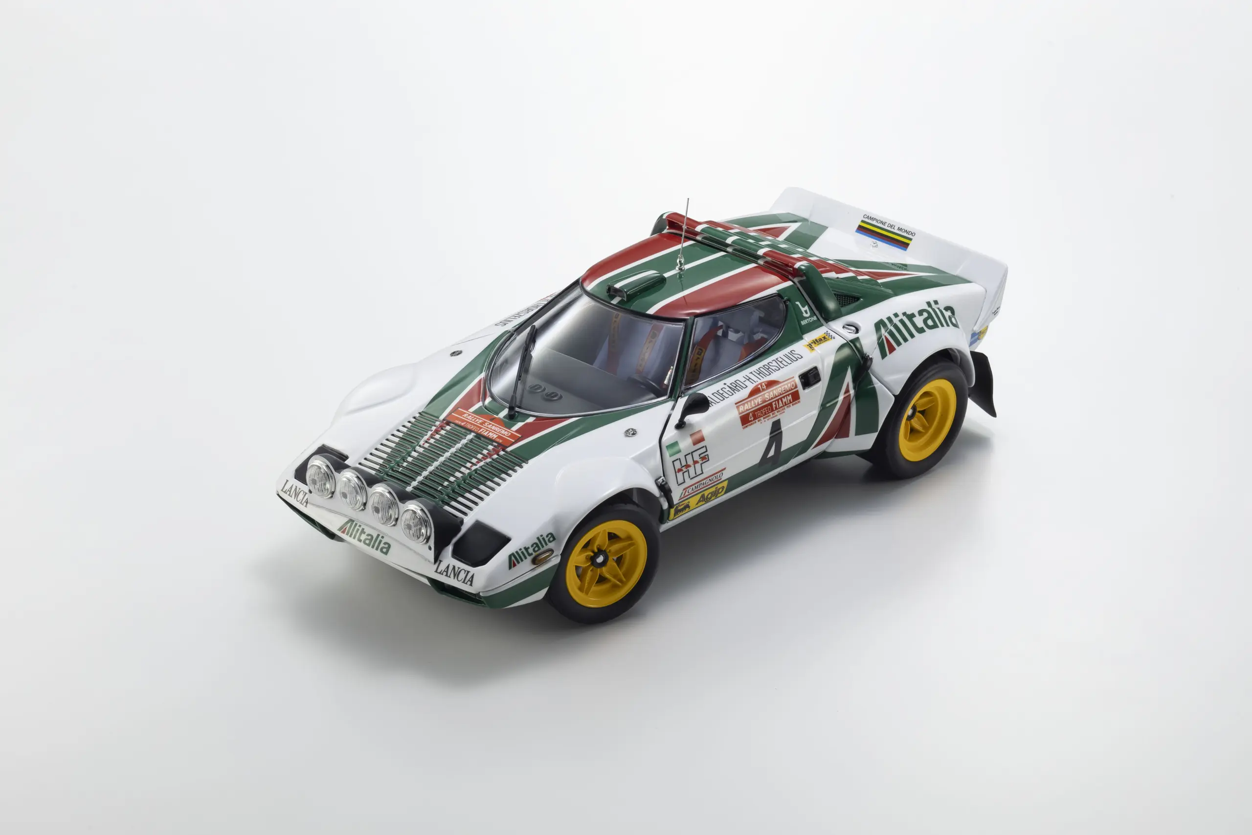 Kyosho 1:18 Lancia Stratos HF B.Waldegard Winner San Remo 1976 Nr.4 – view 6