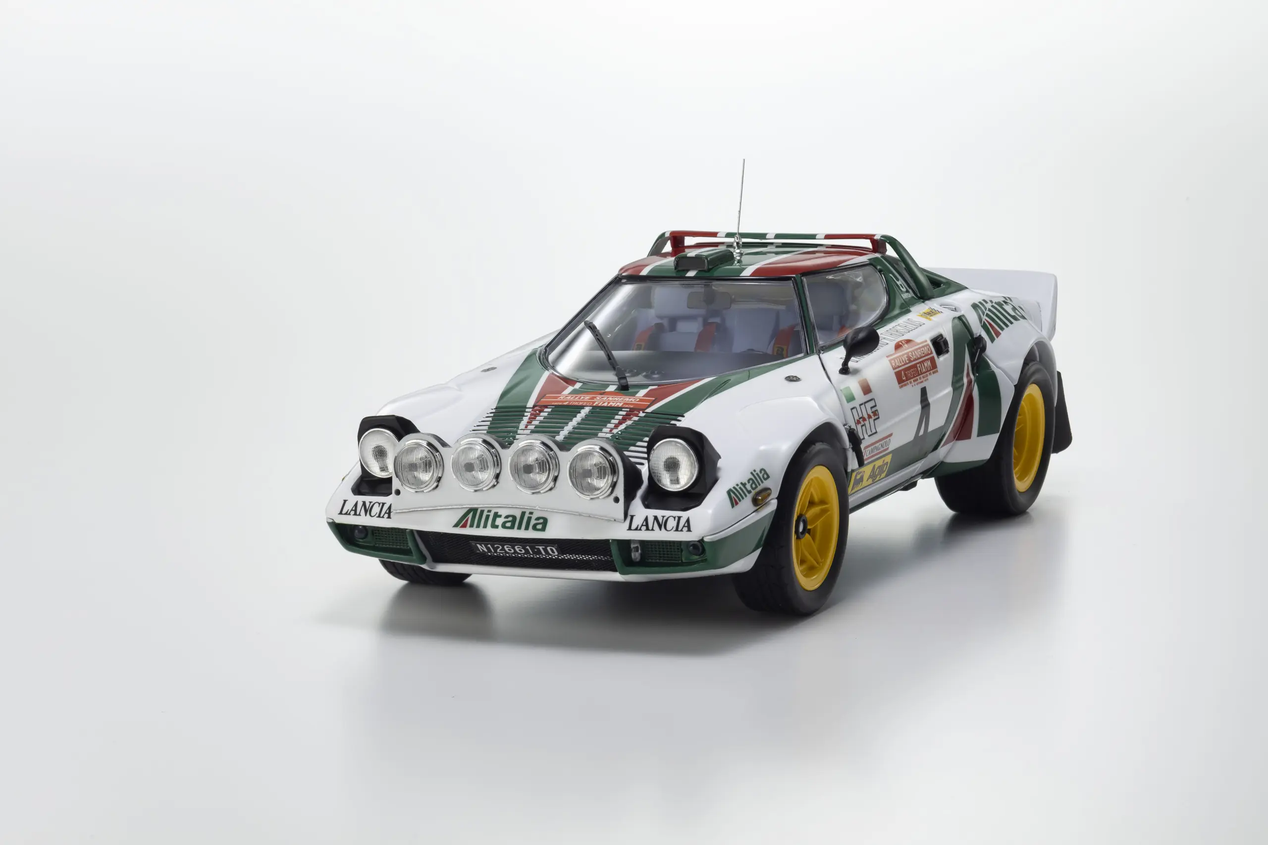 Kyosho 1:18 Lancia Stratos HF B.Waldegard Winner San Remo 1976 Nr.4 – view 7
