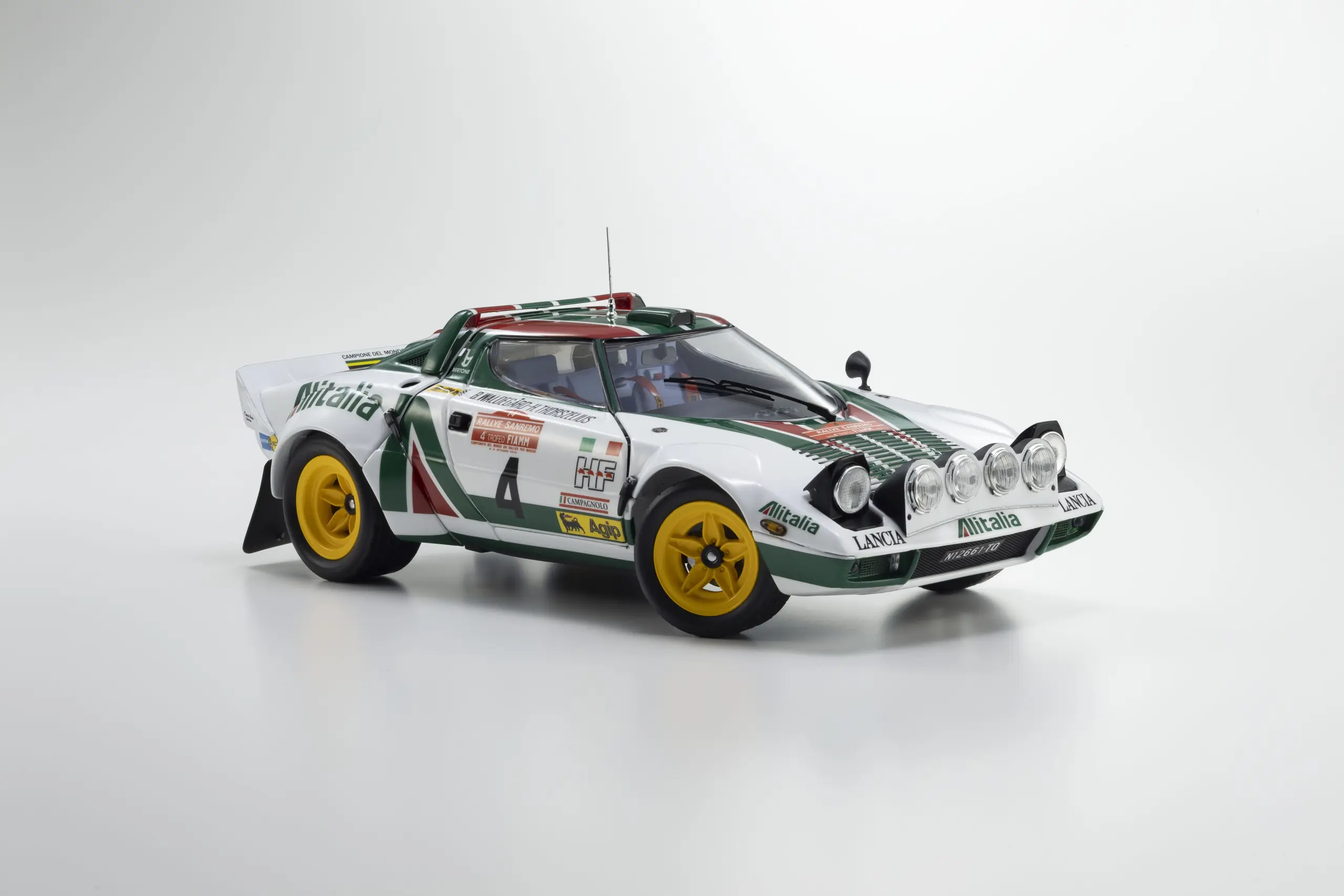 Kyosho 1:18 Lancia Stratos HF B.Waldegard Winner San Remo 1976 Nr.4 – view 11