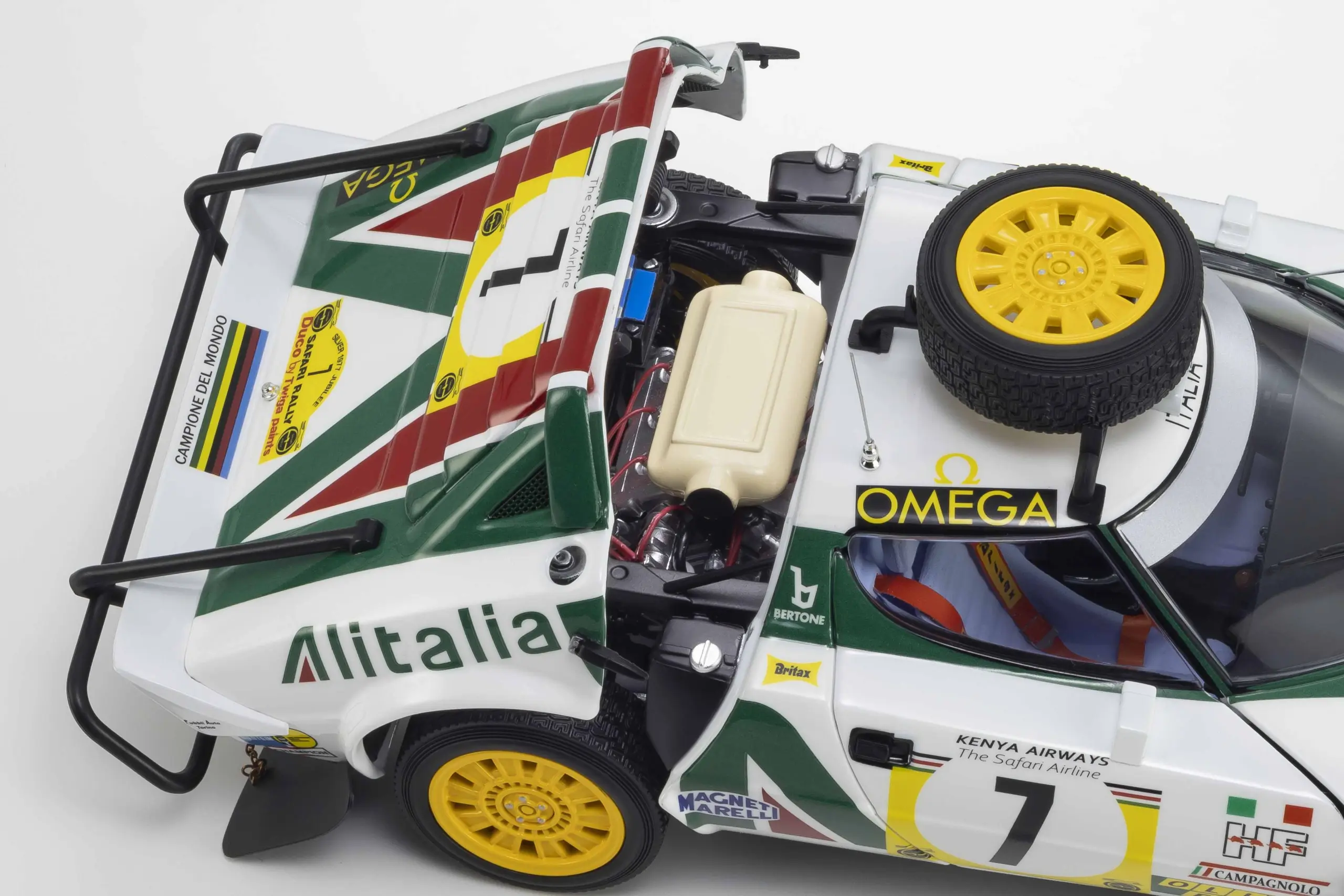 Kyosho 1:18 Lancia Stratos HF S.Munari 3rd Safari Rally 1977 Nr.7 – view 3