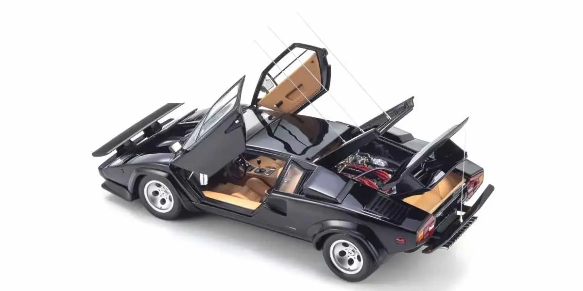 Kyosho 1:18 Lamborghini Countach LP400S the Cannonball Run / Black – view 5
