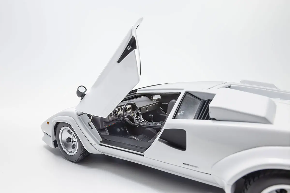 Kyosho 1:18 Lamborghini Countach Lp400 S White – view 2