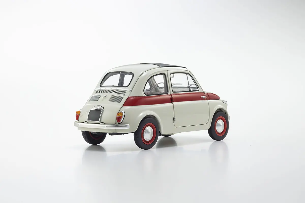 Kyosho 1:18 Fiat Nuova 500 Sport Light Gray/Red Line – view 2