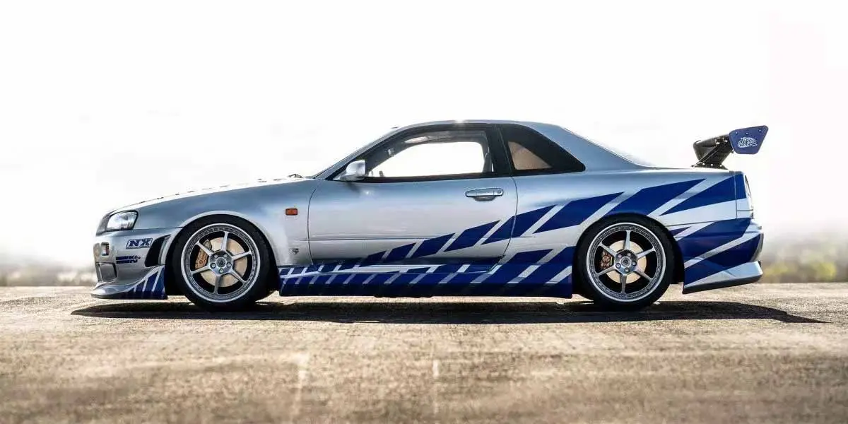 Kyosho 1:12 Resin Nissan GT-R 2001 Fast & Furious Silver/Blue Stripes – view 4