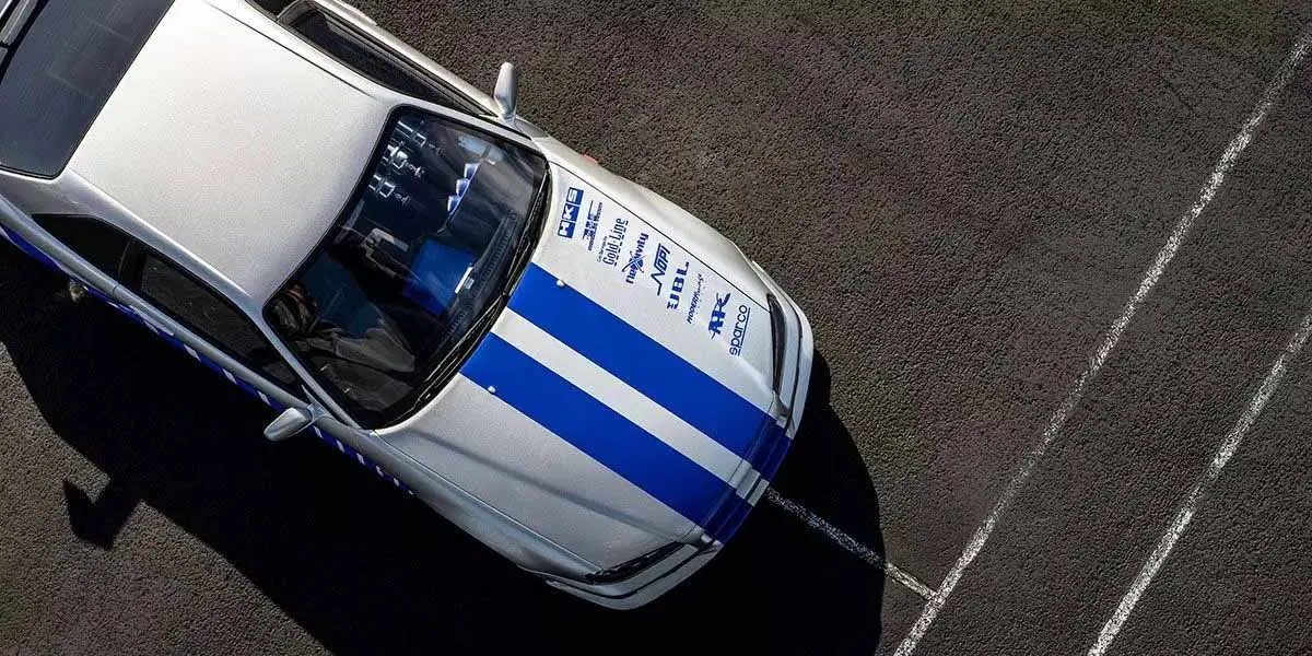 Kyosho 1:12 Resin Nissan GT-R 2001 Fast & Furious Silver/Blue Stripes – view 6