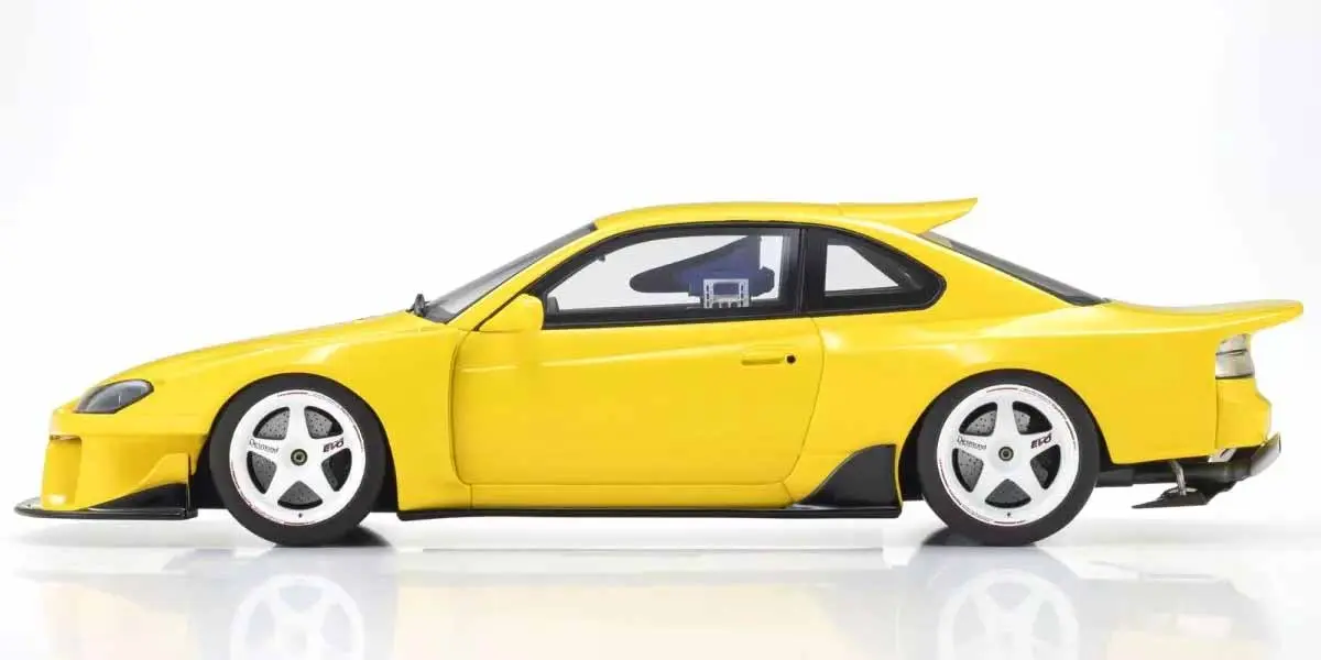 Kyosho 1:18 Samurai Collection Nissan Silvia S15 Khyzyl Saleem Yellow – view 3