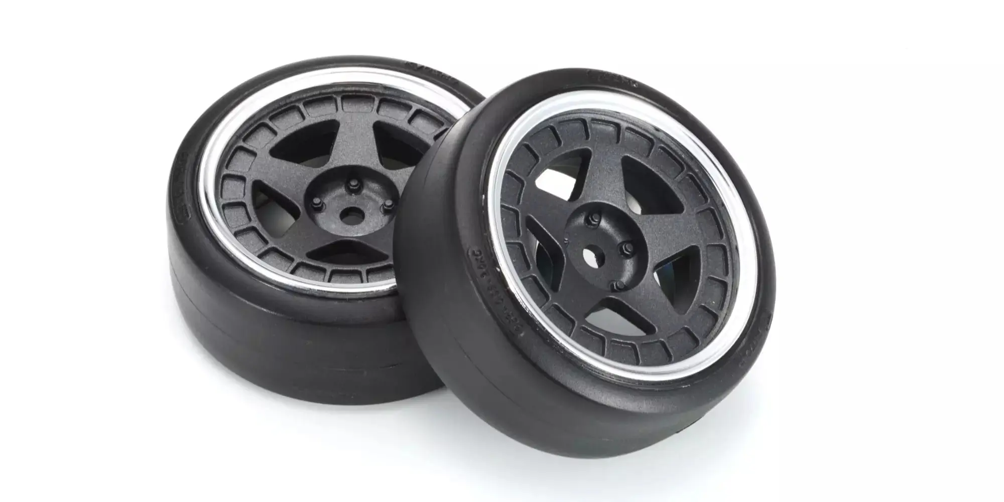 Officially licensed fifteen52 Turbomac two-piece wheels with PP drift tyres