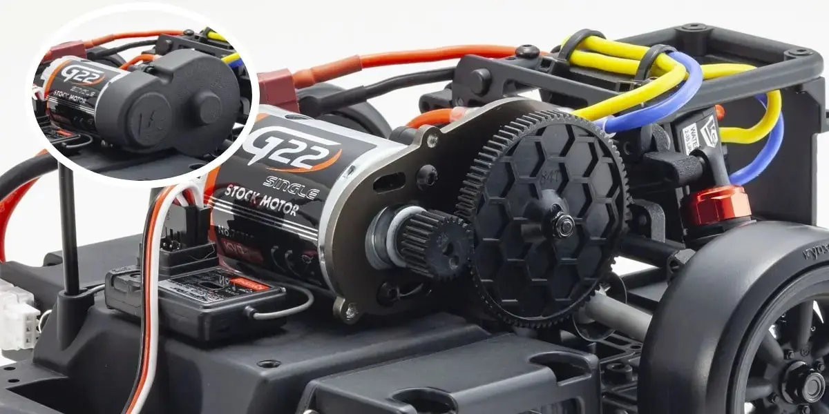 Fazer D2 high-mounted G22 motor with gear cover