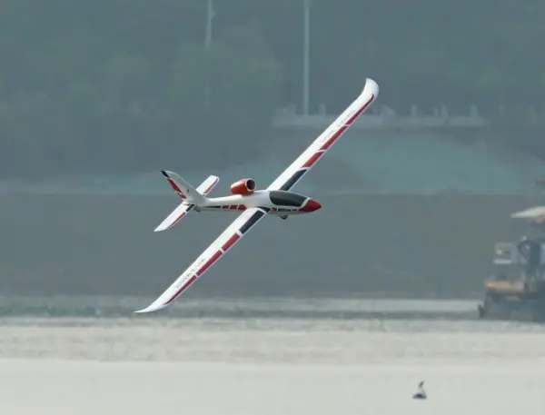 Xfly Swift 2100 Glider – RC Planes