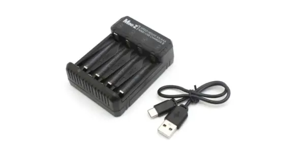 Kyosho Speed House Usb Charger 2 Mini-Z (Aa-Aaa)