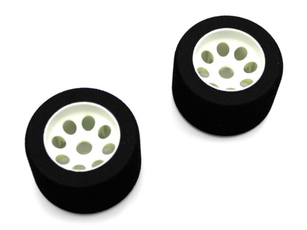 Kyosho EP Fantom 4WD rear tires (2)