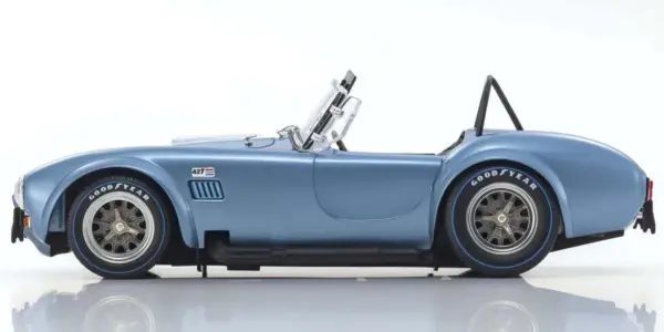 Kyosho 1:18 Shelby Cobra 427 S/C Spider 1962 Light Blue-White