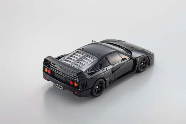 Kyosho 1:18 Ferrari F40 Black 1987 Die-Cast Collection