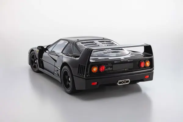 Kyosho 1:18 Ferrari F40 Black 1987 Die-Cast Collection