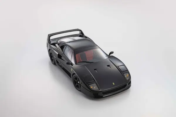 Kyosho 1:18 Ferrari F40 Black 1987 Die-Cast Collection
