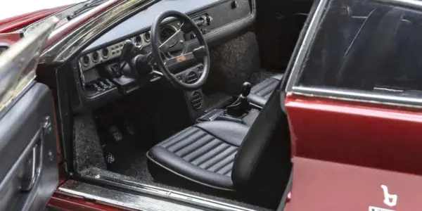 Kyosho 1:18 Lamborghini Urraco P250 1973 Red Metal