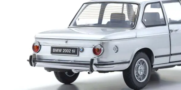 Kyosho 1:18 BMW 2002 Tii 1972 Silver