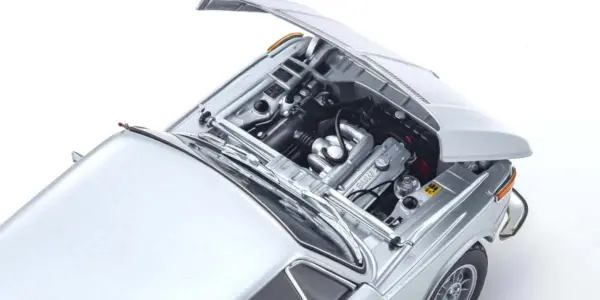 Kyosho 1:18 BMW 2002 Tii 1972 Silver