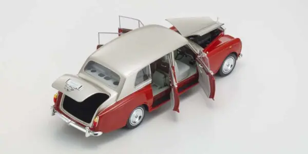 Kyosho 1:18 Rolls-Royce Phantom Vi Ewb 1968 Red-Light Beige