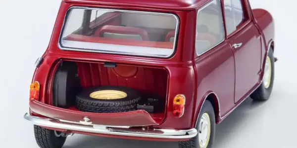 Kyosho 1:18 Morris Mini Minor Cherry Red