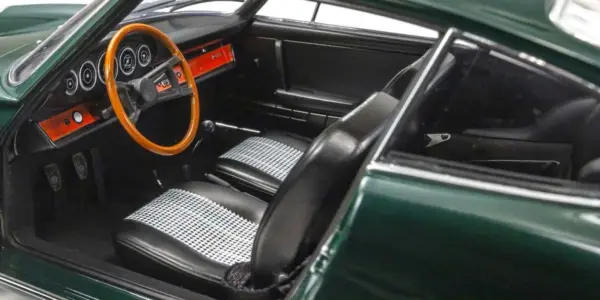 Kyosho 1:18 Porsche 911 2.0 (901) 1964 Irish Green