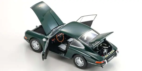 Kyosho 1:18 Porsche 911 2.0 (901) 1964 Irish Green