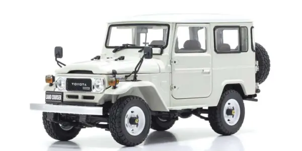 Kyosho 1:18 Toyota Land Cruiser 40 Van (BJ42V) 1980 White
