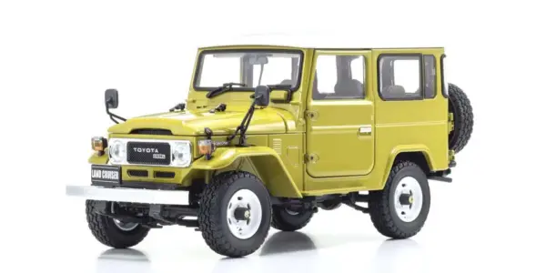 Kyosho 1:18 Toyota Land Cruiser 40 Van (BJ42V) 1980 yellow