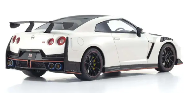 Kyosho 1:18 Resin Samurai Collection Nissan Gt-R Nismo 2024 Sp White