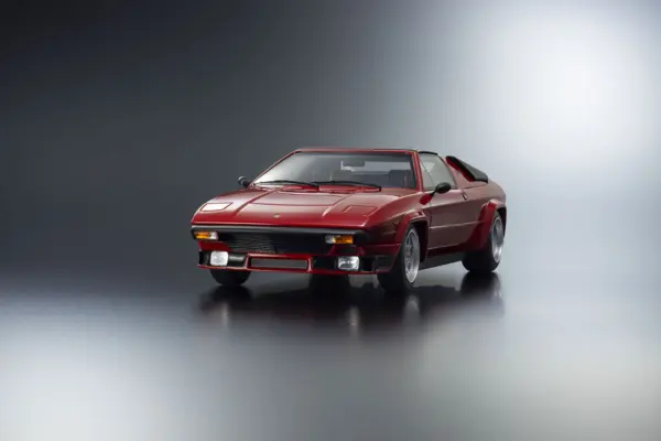 Kyosho 1:18 Resin Samurai Collection Lamborghini Silhouette Red