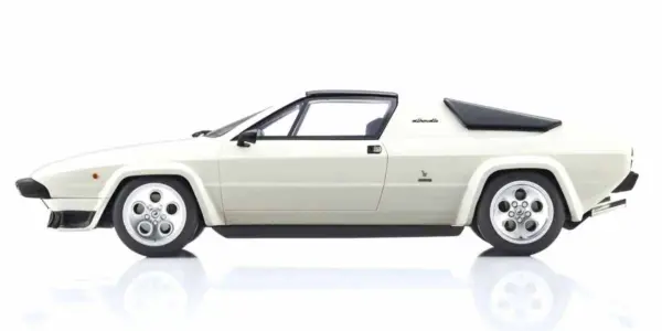 Kyosho 1:18 Resin Samurai Collection Lamborghini Silhouette White