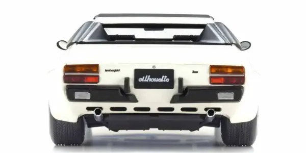 Kyosho 1:18 Resin Samurai Collection Lamborghini Silhouette White