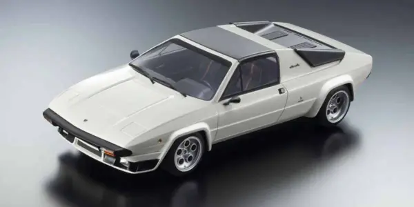 Kyosho 1:18 Resin Samurai Collection Lamborghini Silhouette White