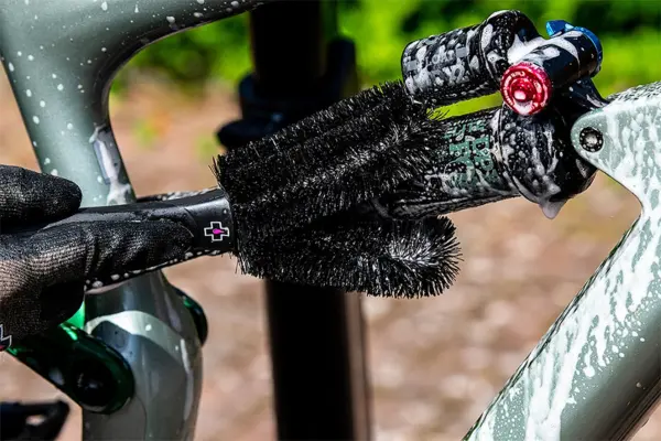 Muc-Off 5x Brush Set